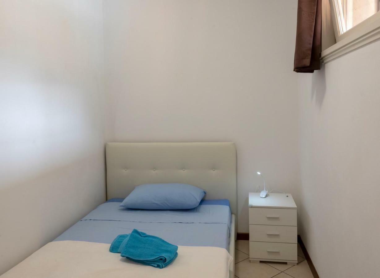 Be Lake Apartment 바메노 외부 사진